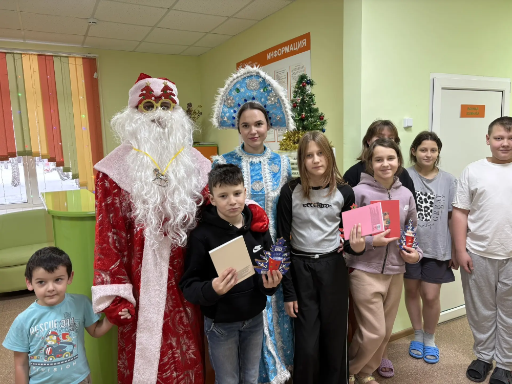 Поздравление юных пациентов